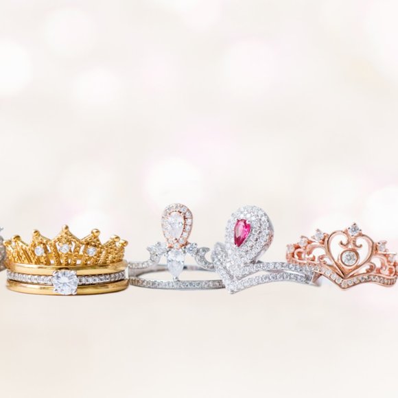 Crown tiara ring, size 7, 925 Sterling Silver Charmed Aroma - Picture 5 of 6